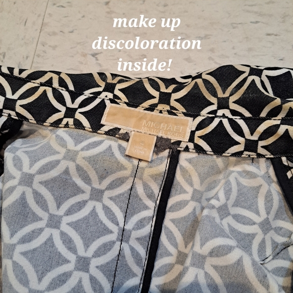 Micheal kors | Black & White blazer jacket with button details*stained neck - Picture 12 of 14